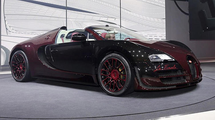 Первый и последний Bugatti Veyron встретились в Женеве