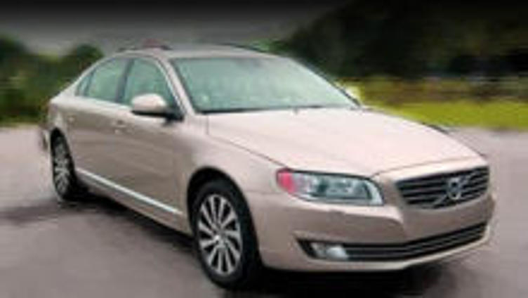 Рестайлинговый седан Volvo S80 заметили в Китае