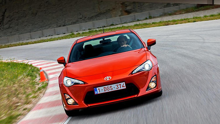 Японцы к лету усовершенствуют купе Toyota GT86